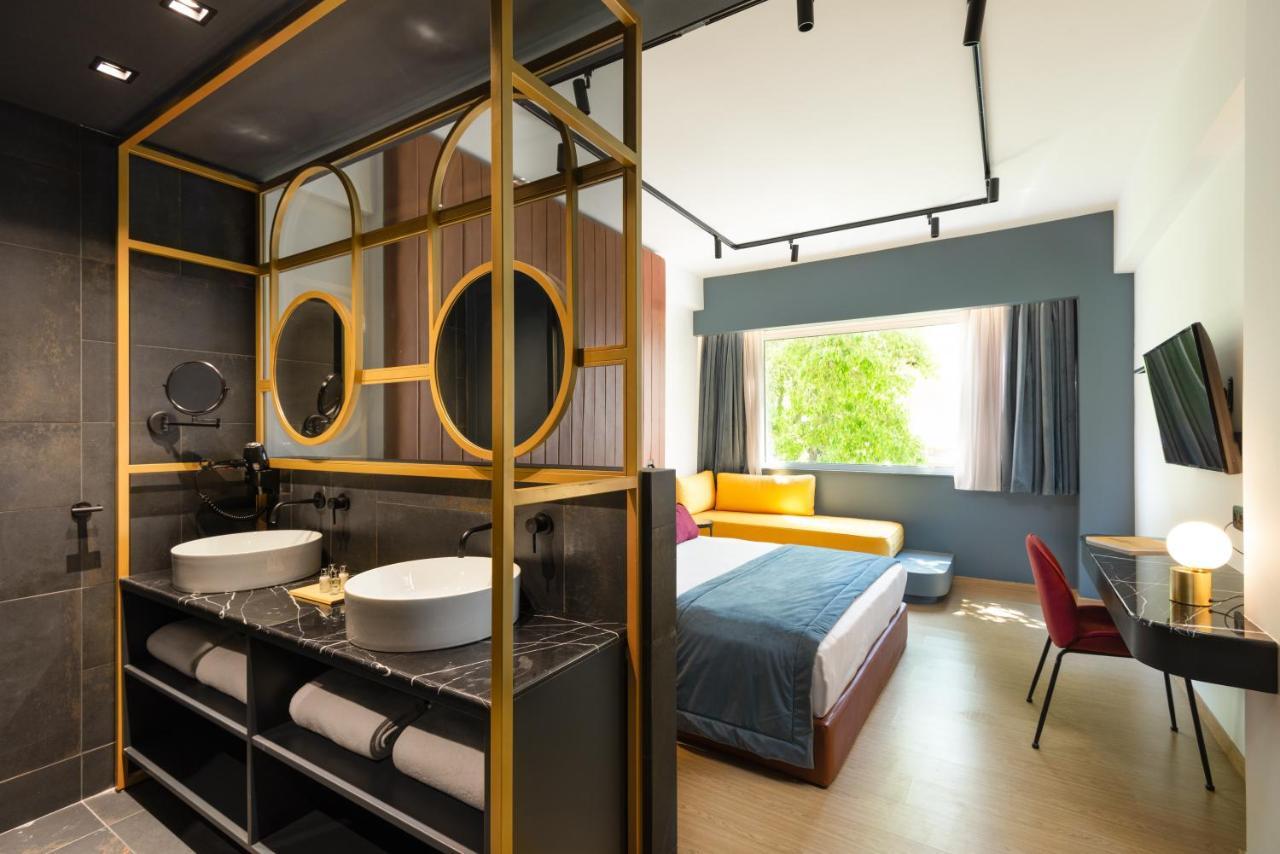 Colors Hotel Атина Екстериор снимка