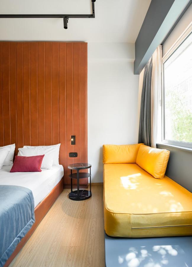 Colors Hotel Атина Екстериор снимка