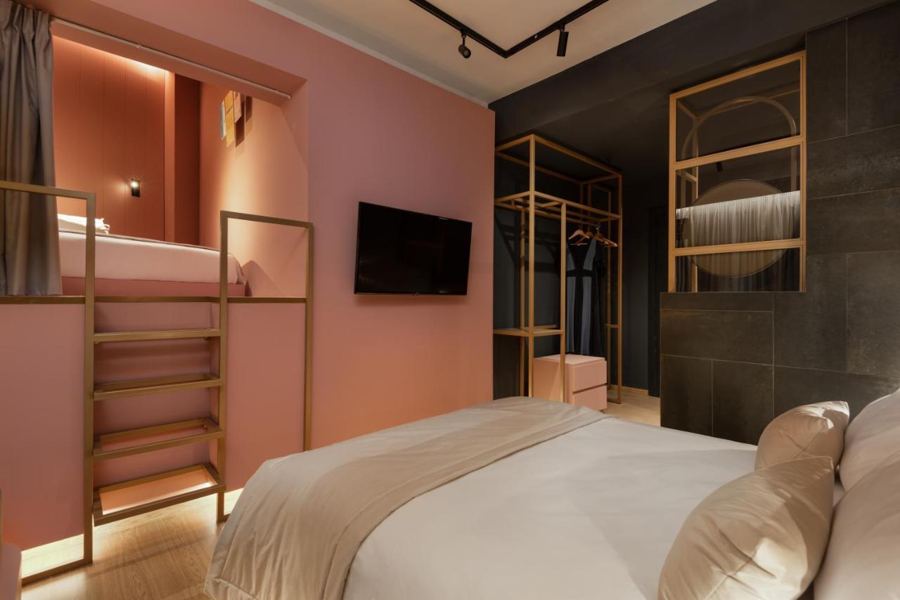 Colors Hotel Атина Екстериор снимка