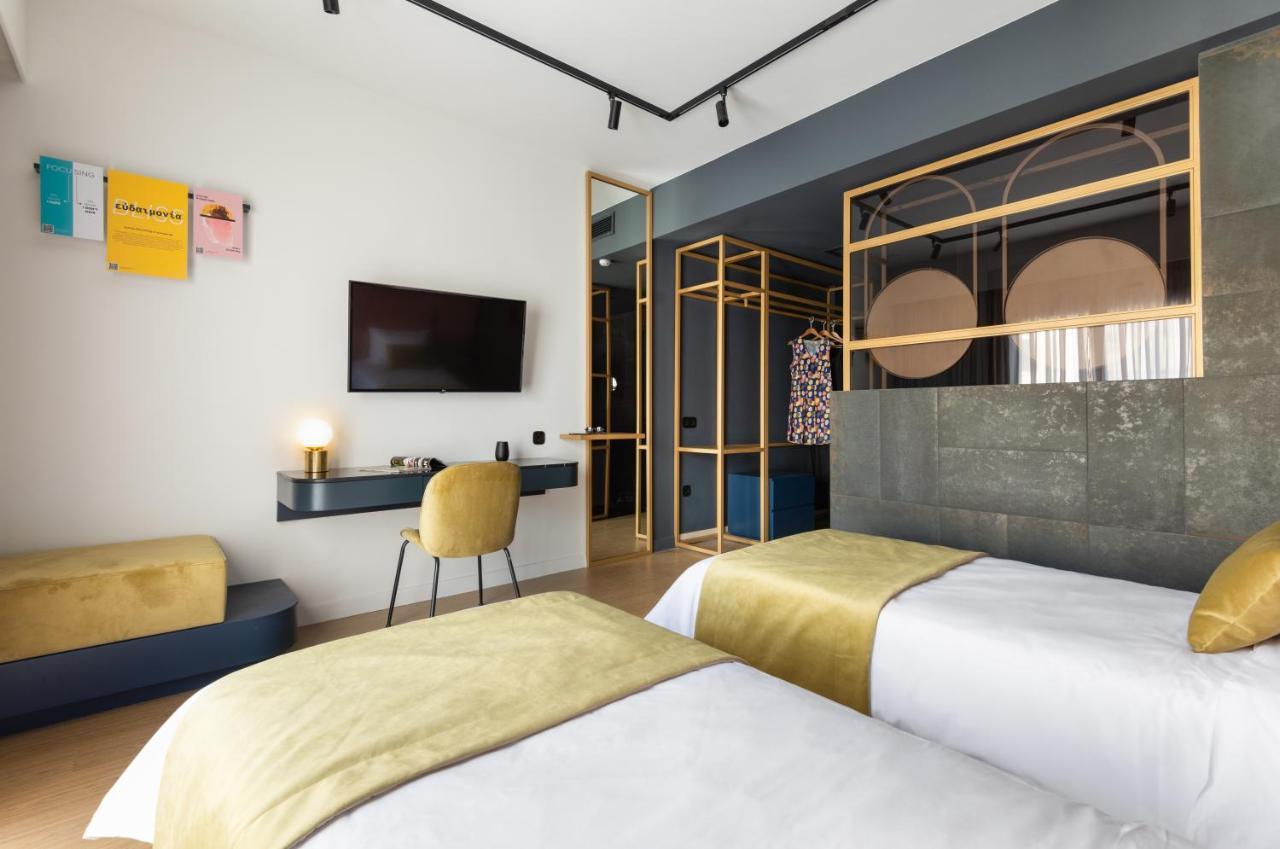 Colors Hotel Атина Екстериор снимка