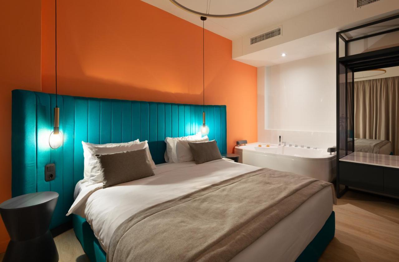 Colors Hotel Атина Екстериор снимка