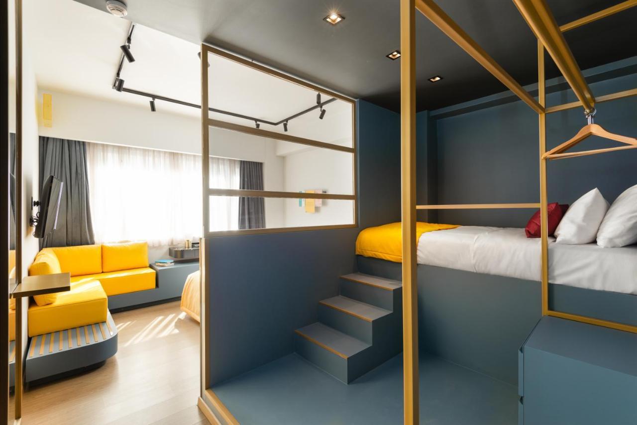 Colors Hotel Атина Екстериор снимка