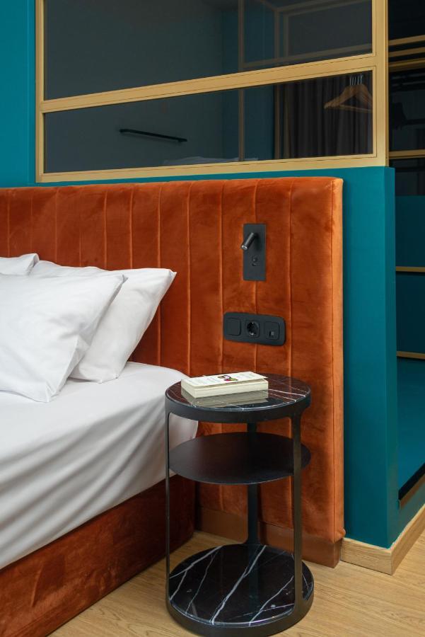 Colors Hotel Атина Екстериор снимка