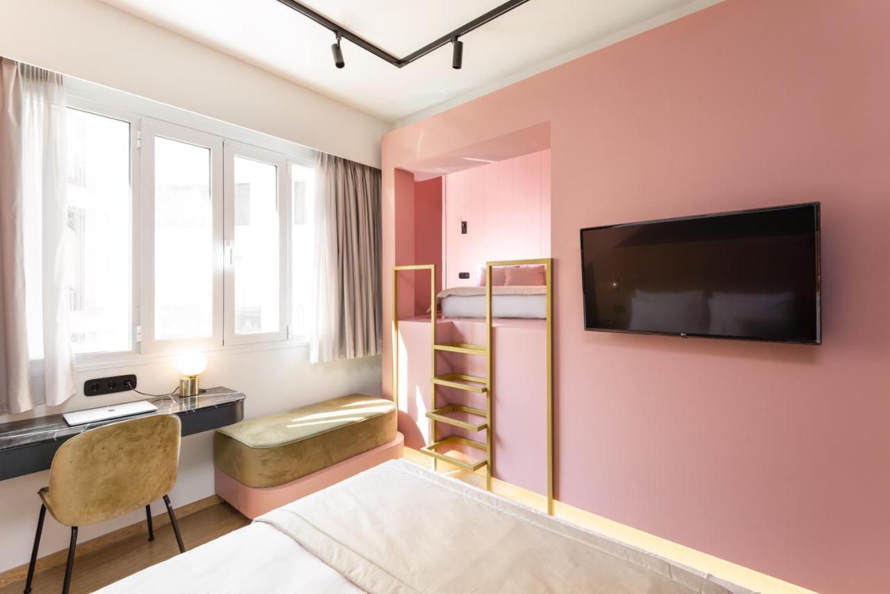 Colors Hotel Атина Екстериор снимка