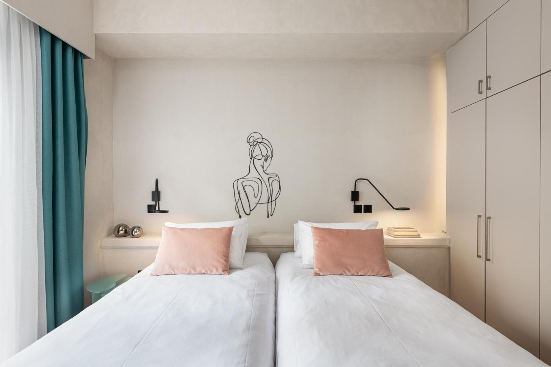Colors Hotel Атина Екстериор снимка