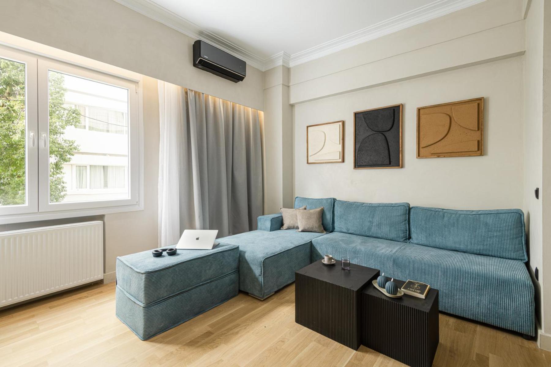 Colors Hotel Атина Екстериор снимка